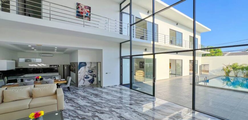 Pratamnak Pool Villa