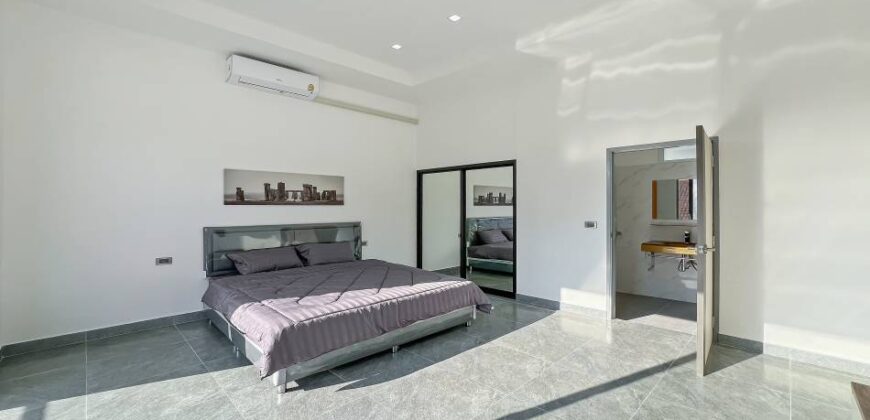 Pratamnak Pool Villa