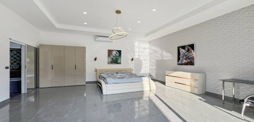 Pratamnak Pool Villa