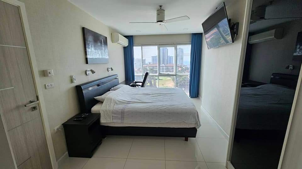 One Tower Phratamnak