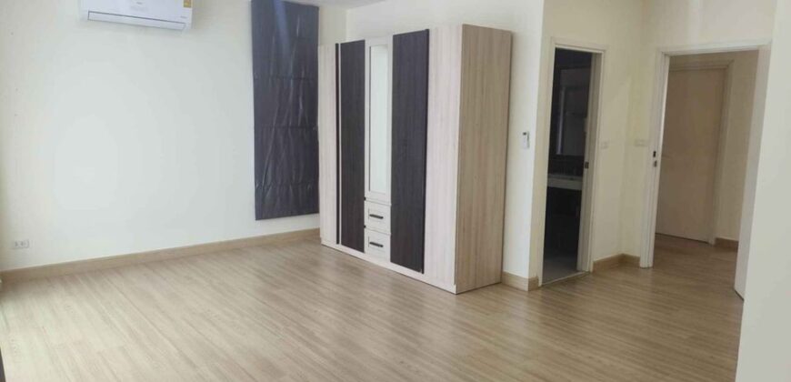 Pruksa Ville Village 71/2